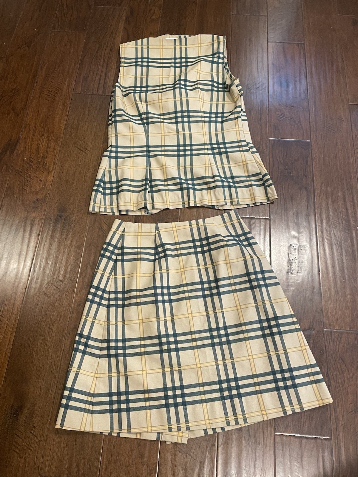 Vintage Queen Casuals Tan And Green Plaid Skirt And Vest Small-Medium