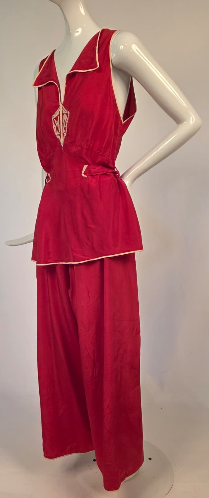 ART DECO 1920’S 4 PC SILK LINGERIE SET W 2 TOPS + ROBE + LOUNGING PANTS