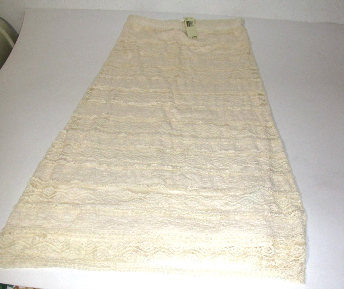 NWT Y2K MAX Studio cream Cupcake-Lace Straight Maxi Skirt Lined Stretch Wm. M/L