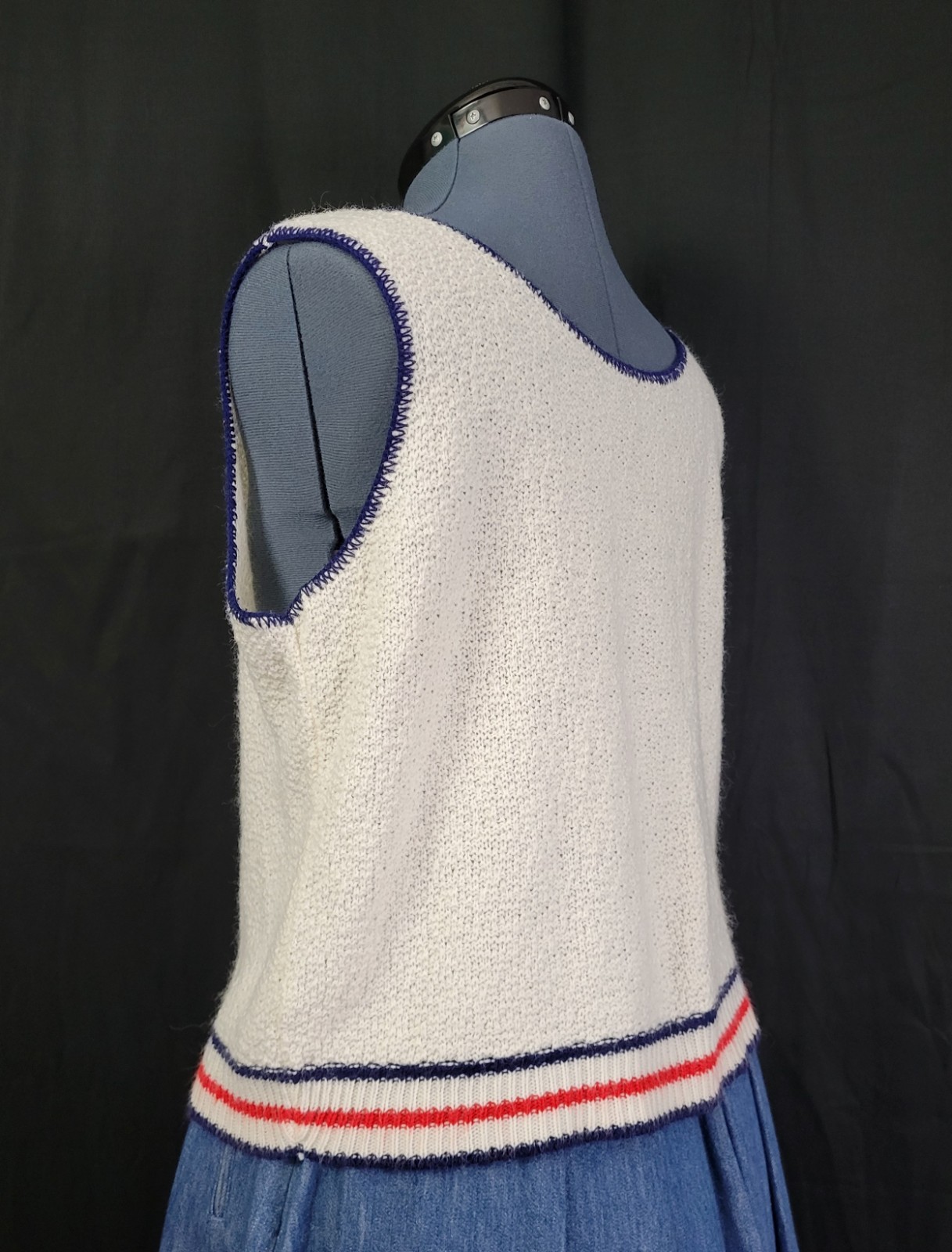 Vintage Creamy White Sleeveless Sweater w Red & Blue Striping/Edging Size L/XL?