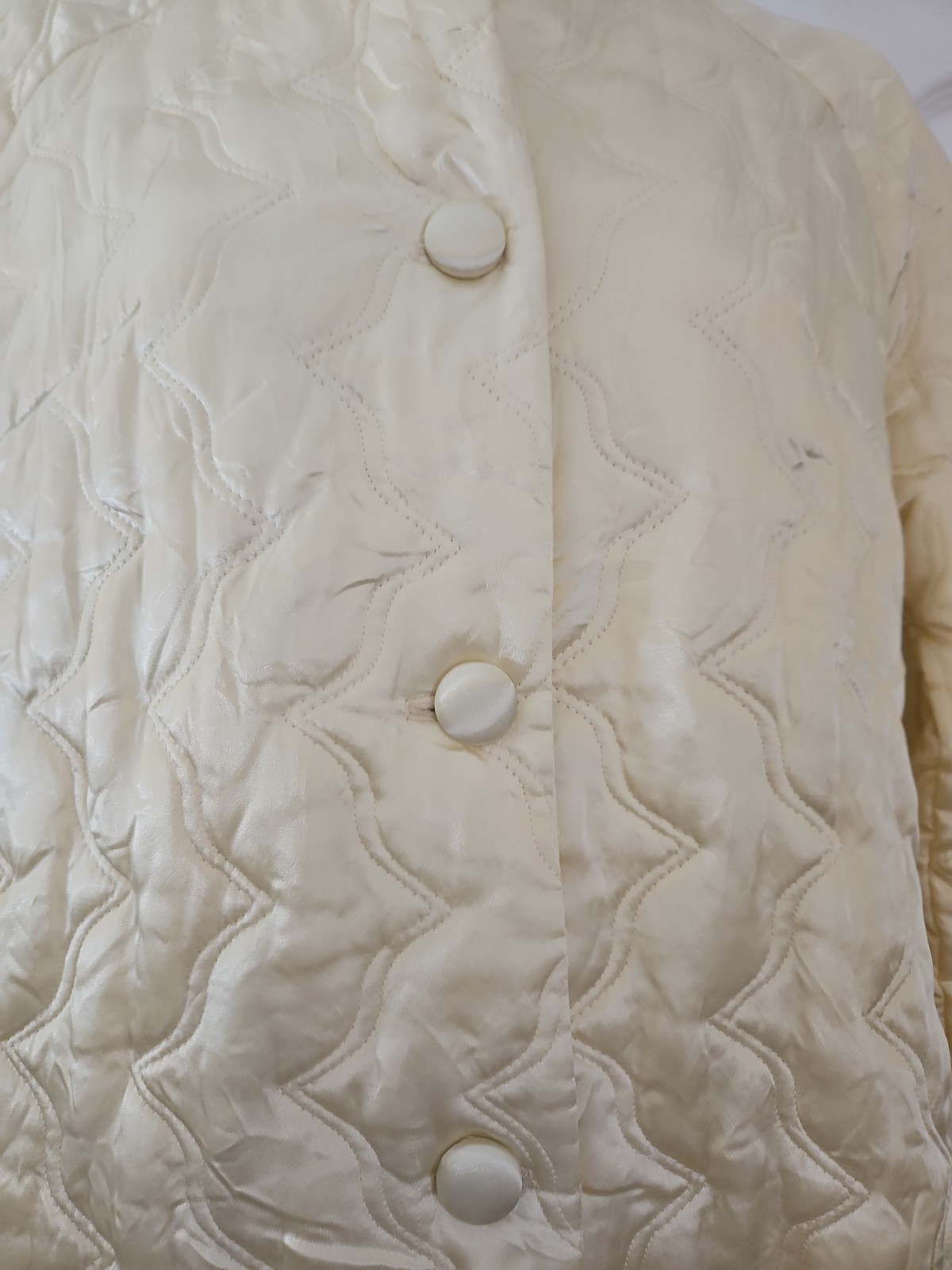 Vintage Quilted Silky Satin Robe Housecoat Size Small? Long Covered Buttons