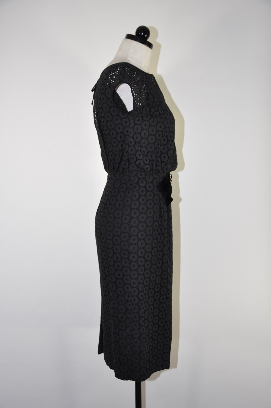 50s Vintage Black Cotton Lace Eyelet Velvet Rhinestone Wiggle Cocktail Dress S