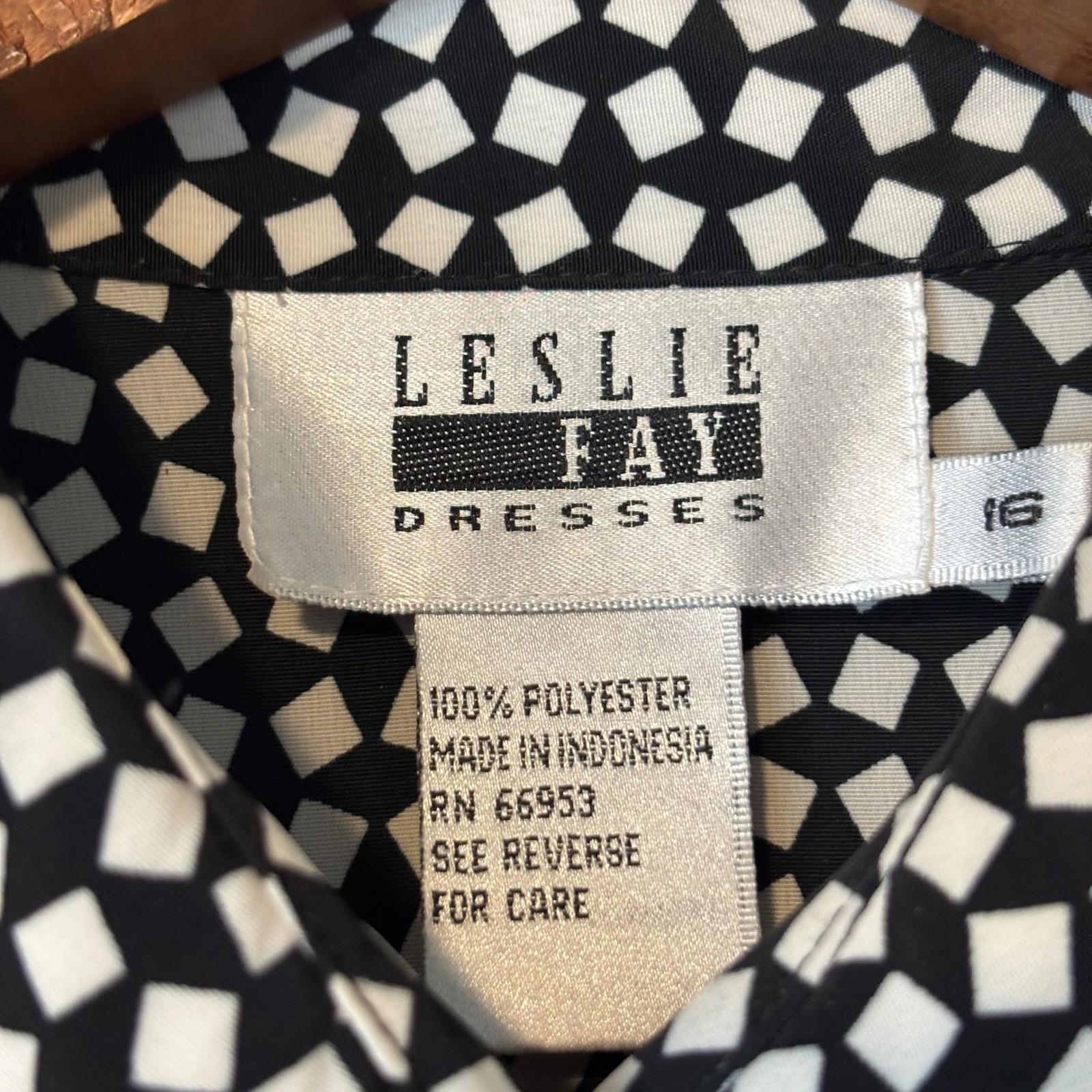 Vintage Leslie Fay Womens 16 Midi Dress Mod Black White Geometric Pleated Retro
