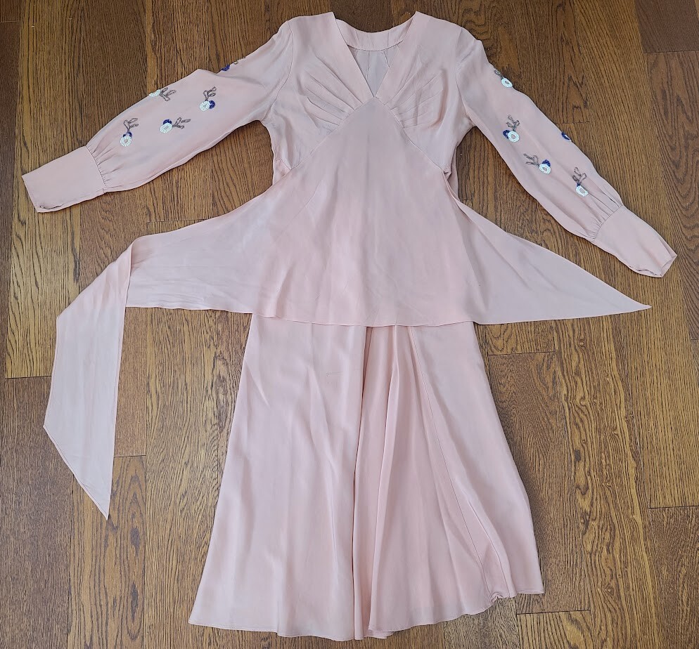 Vintage 1940s Pink Dress Beading on Sleeves Interesting Construction Adjustable