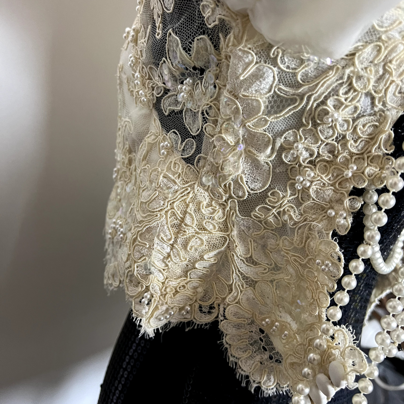 Pamela Caldwell Women Top Silk Lace Pearl Size XS S Ivory Hand made Vintage RARE
