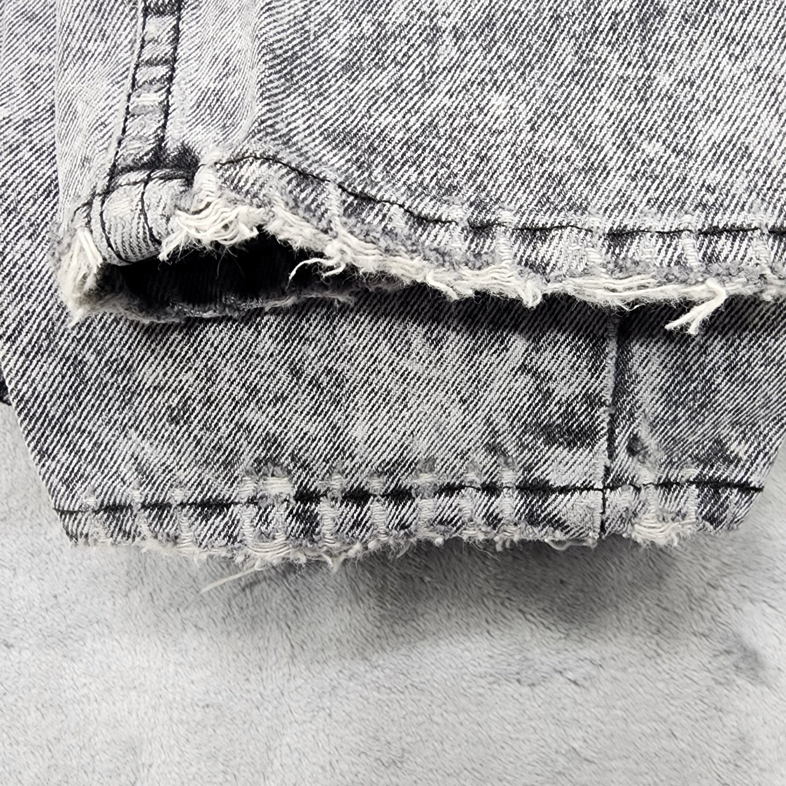 Vintage 80s Rose Denim Jeans Womens 9 Juniors Black Acid Wash High Rise Tapered