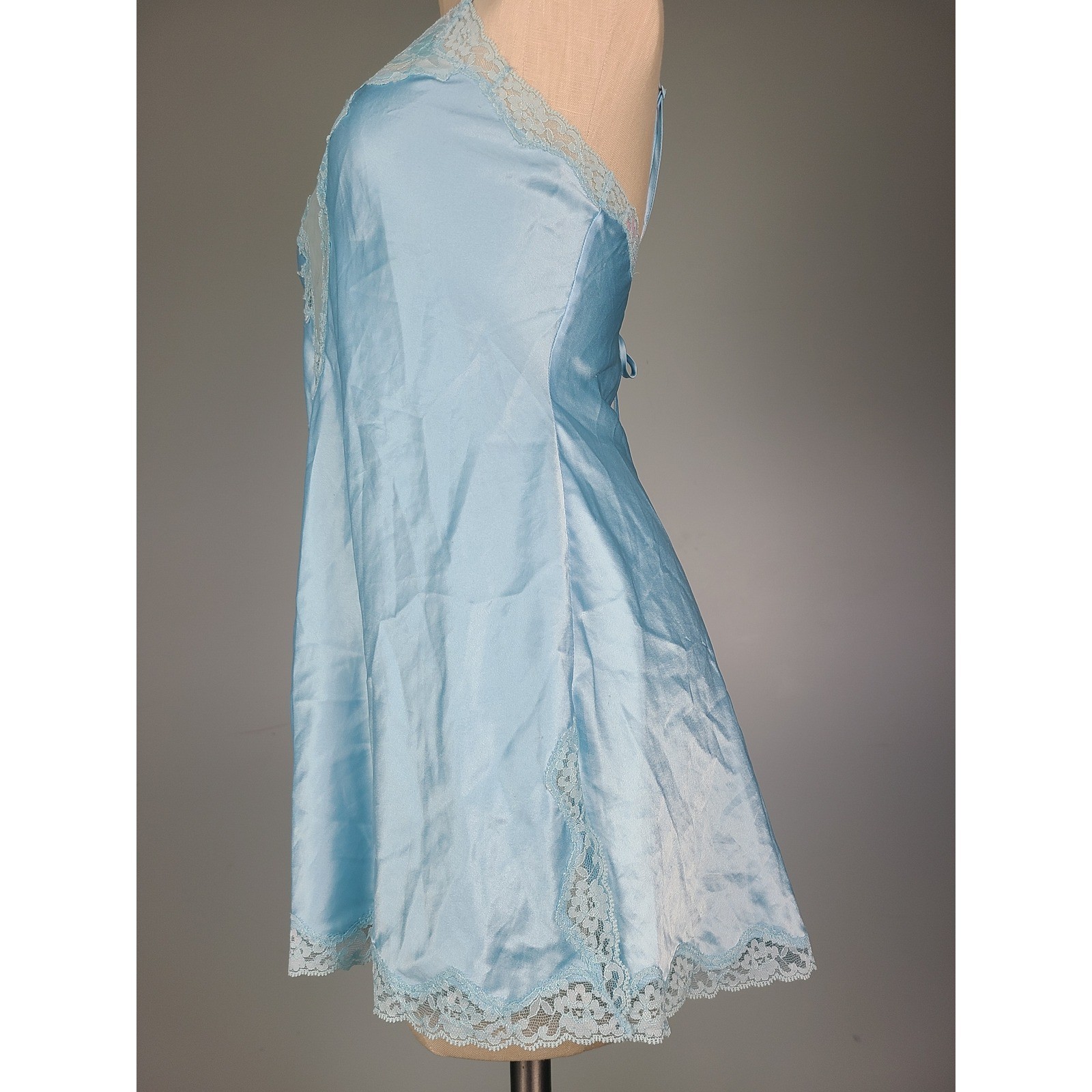 VTG Y2K Victoria’s Secret Sz M Mini Slip Dress Baby Blue Lacy It Girl Coquette