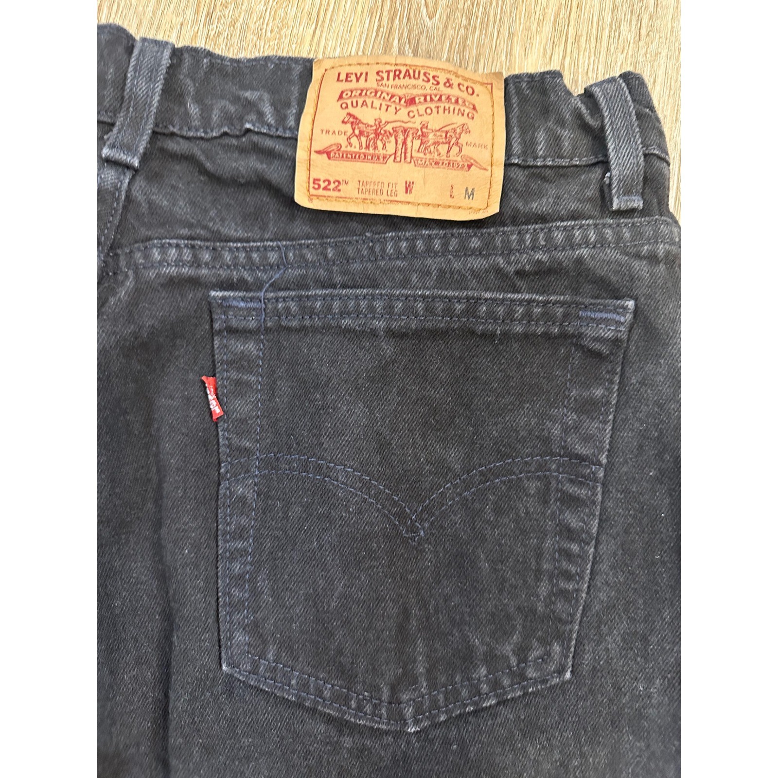 Vintage Levis 522 Black High Waisted Tapered Leg Mom Jeans Made in USA Size 16