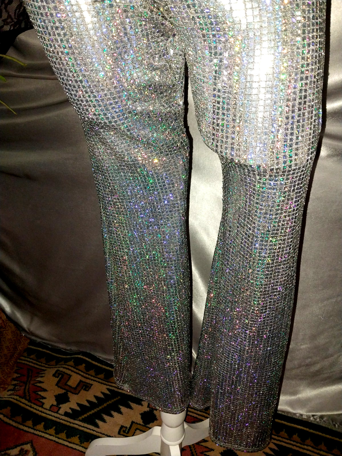 VTG SATIN SHINY CARNIVAL FLASHBULB HOLOGRAM SILVER DISCO SPANDEX FOIL PANTS