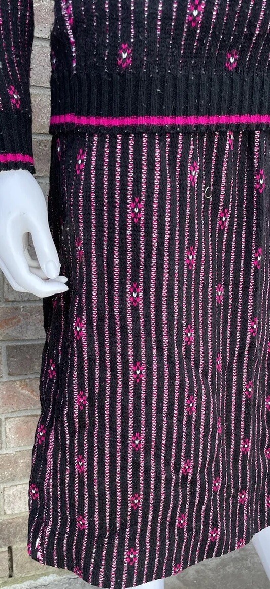 Sweater Skirt Set Medium turtleneck knit pink black bear crossing High Neck ReAD