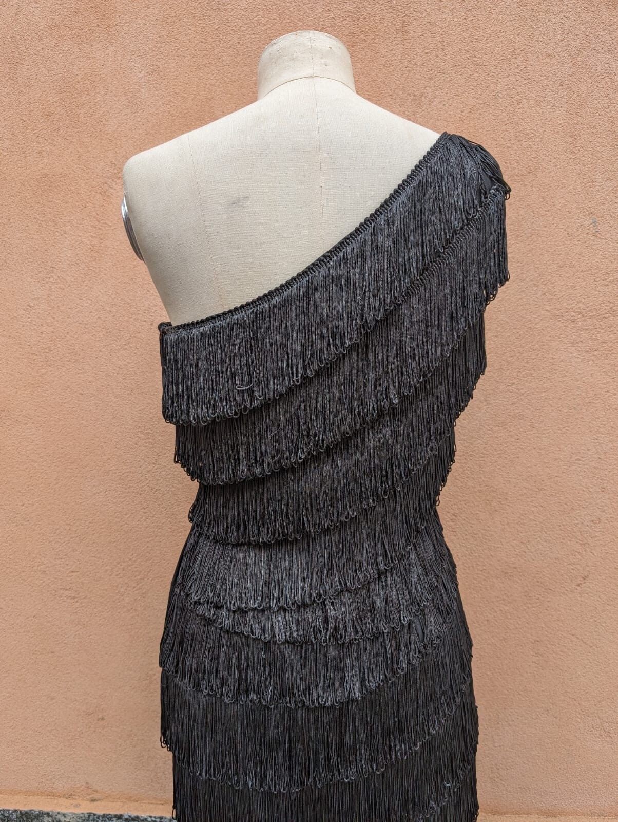 SHIMMY & SHAKE VINTAGE 1960’S CEIL CHAPMAN LOOP FRINGE ONE SHOULDER WIGGLE DRESS