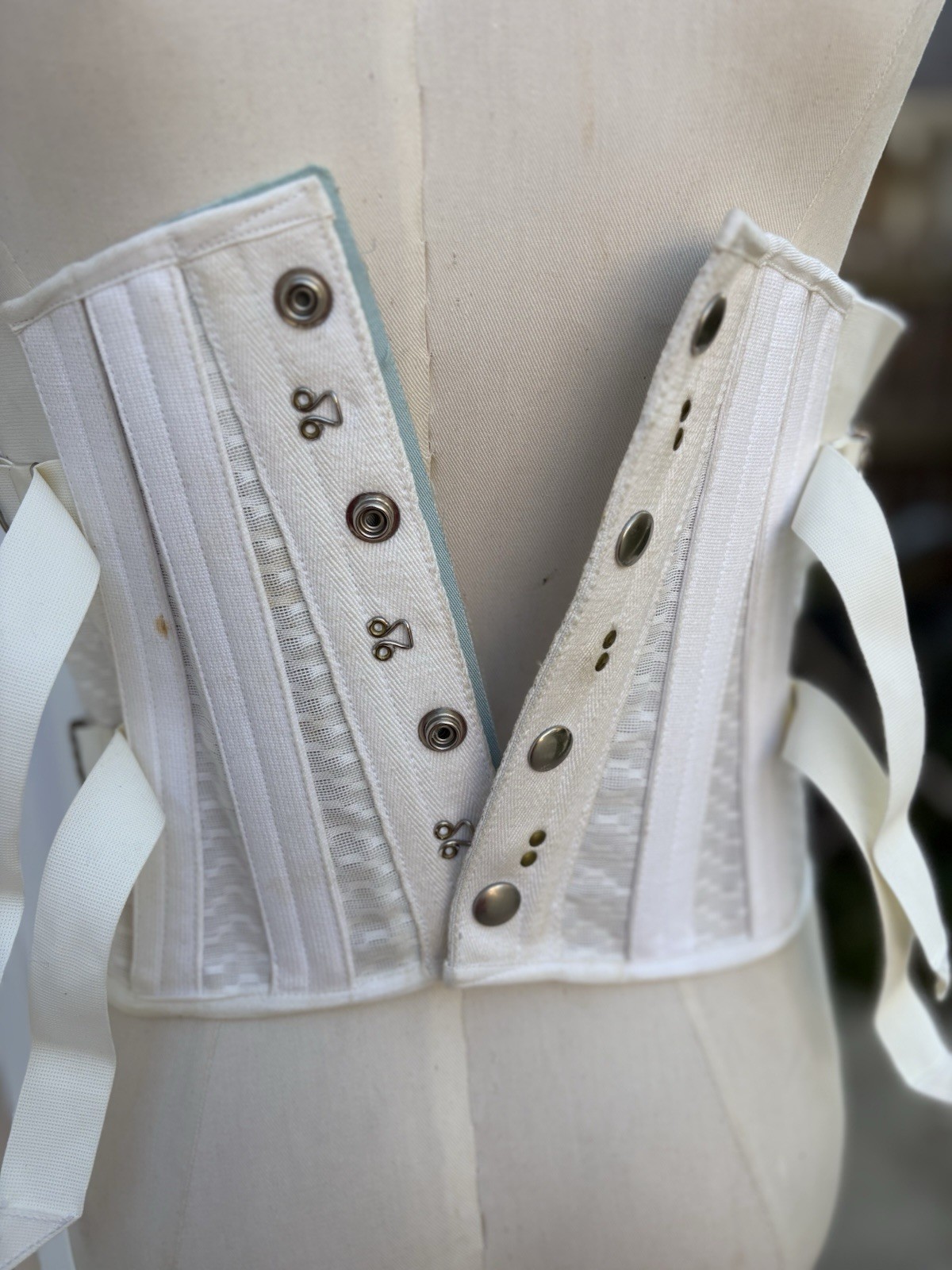 Vintage 1970s lace up Fan Medical Corset Girdle Brace Cosplay W Up To 35
