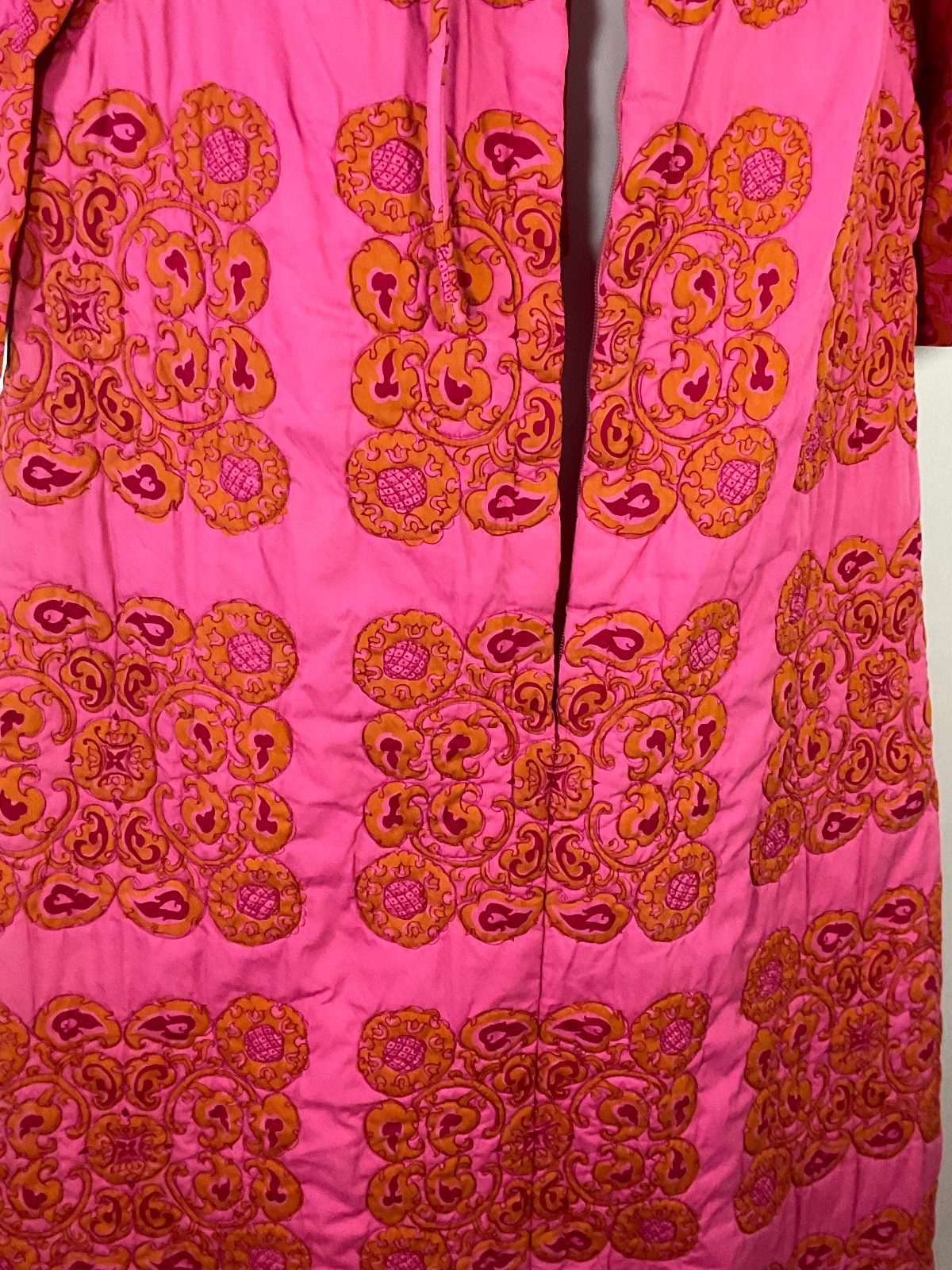 vtg 60s Quilted 1/2 Zip House Coat Robe 3/4 Sleeve Pink Orange Design Thai sz 10