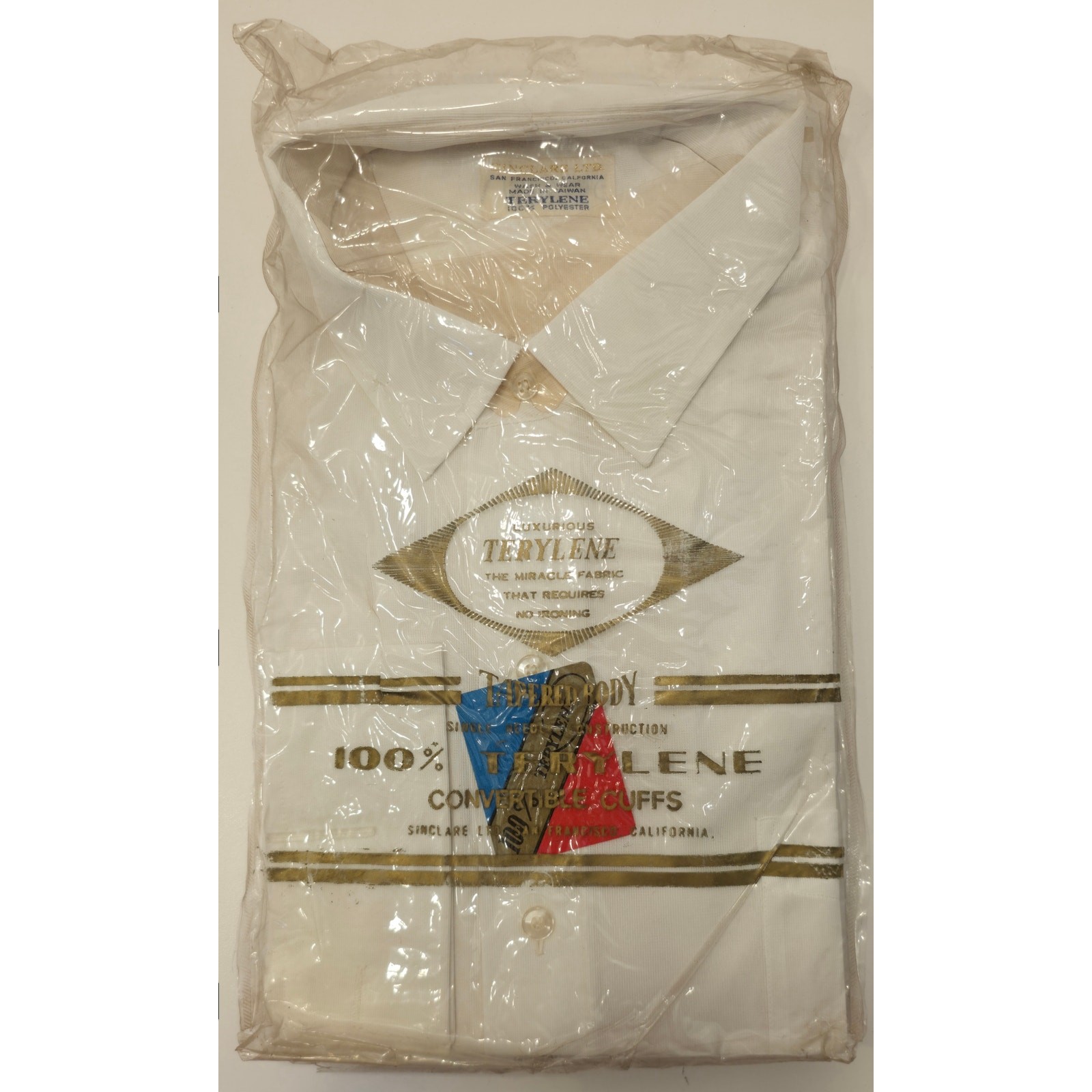 VINTAGE *NEW* 1960’s Sinclare Men’s White Tapered Shirt 100% Poly Size 17-34