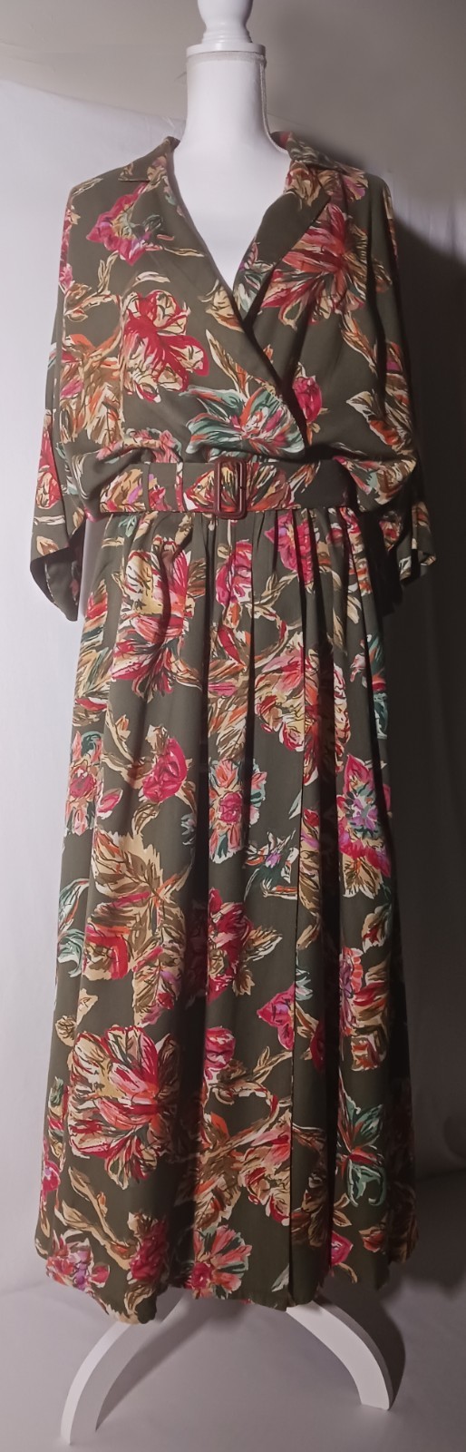 Beautiful Rich Green and Floral Midi Dress Women sz16 TOGETHER Brand Dry Cleaned