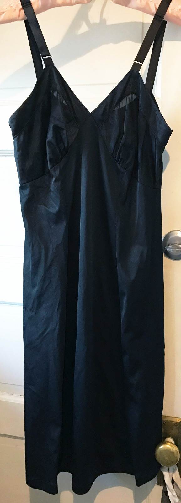 Vintage Black ISIS Slip 34 Short Nylon Tricot