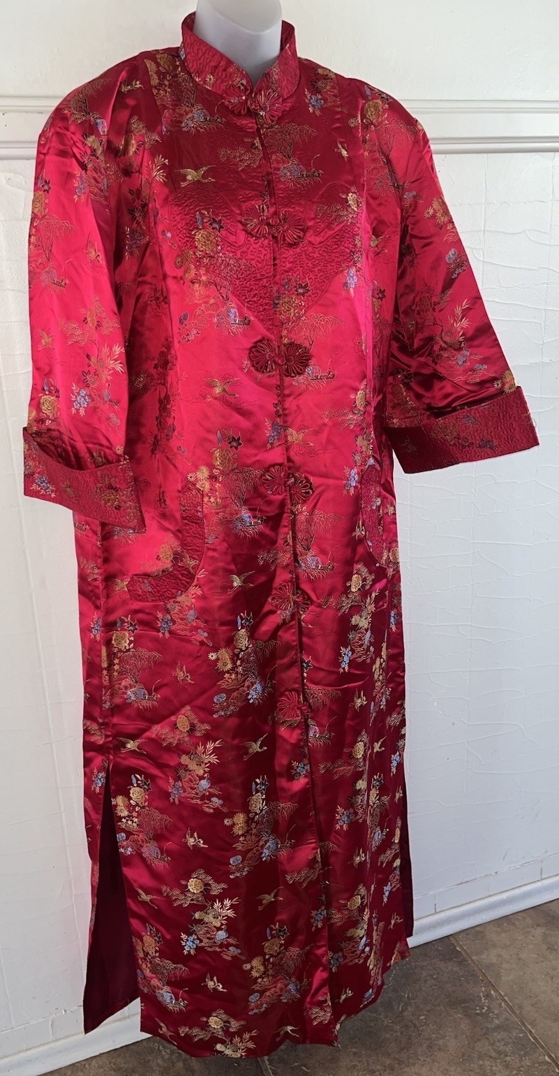 Vtg Solz Squirrel Brand Red Satin Long Chinese Jacket Kimono Robe Frog Knot XL