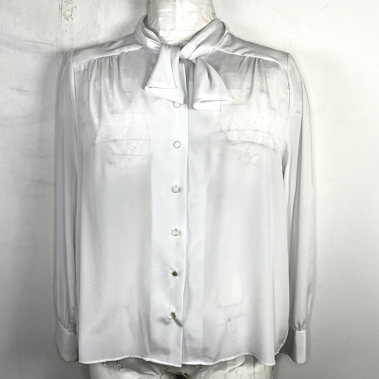 E.H. Woods White Bow Blouse sz 14 Button Up Parisian Minimalist VINTAGE DU42