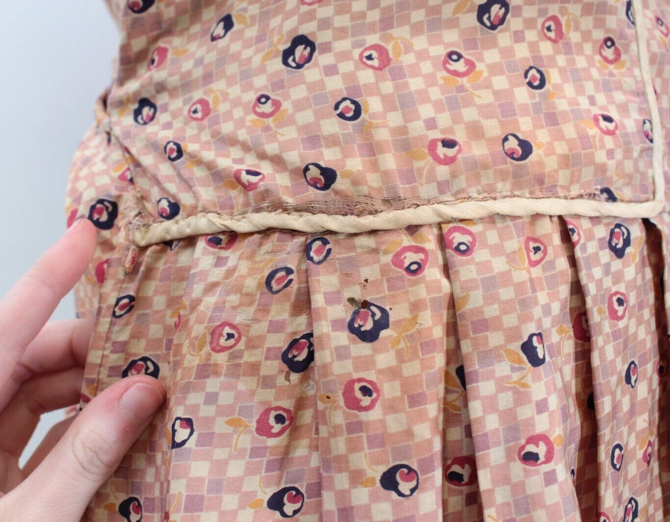 VTG Women’s 20s Tan & Peach Silk Drop Waist Dress W/ Floral Print 1920s Sz S/M