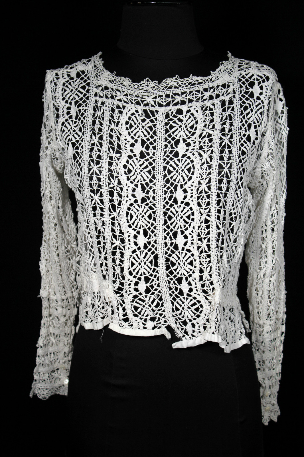 RARE FRENCH ANTIQUE VICTORIAN-EDWARDIAN ERA HAND MADE WHITE BLOUSE OUSE SIZE 38