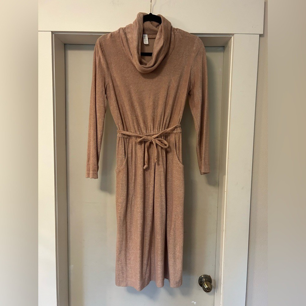 VTG. Cowl Neck Dress. Size 8.