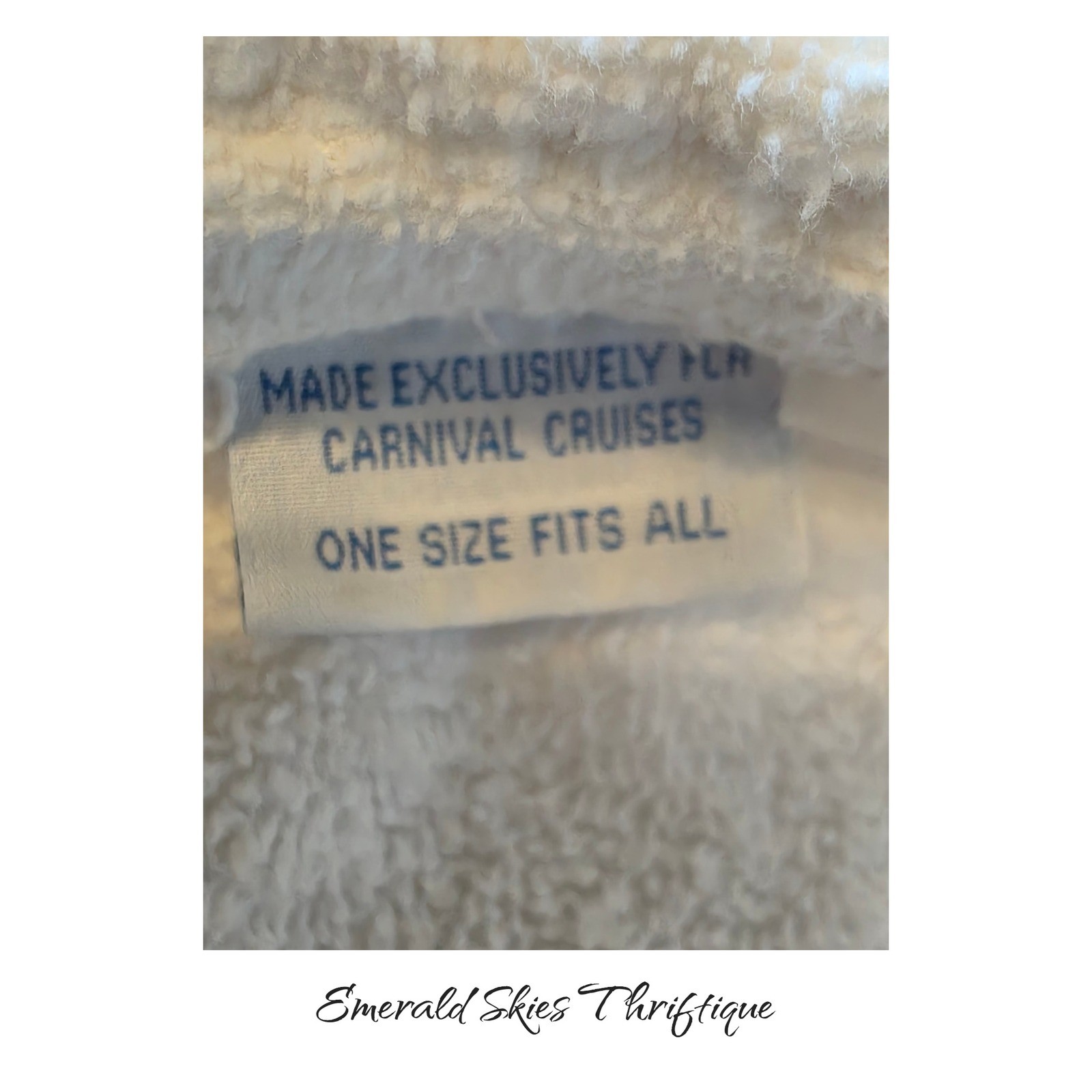 Vintage carnival cruise line bath robe one size fits all. READ free ship