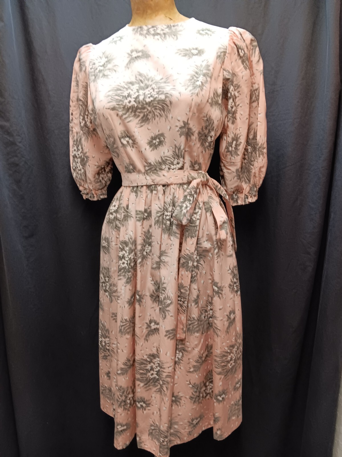 Vintage 1980’s Retro 40’s Style Pink Gray Rayon Dress Size S/M
