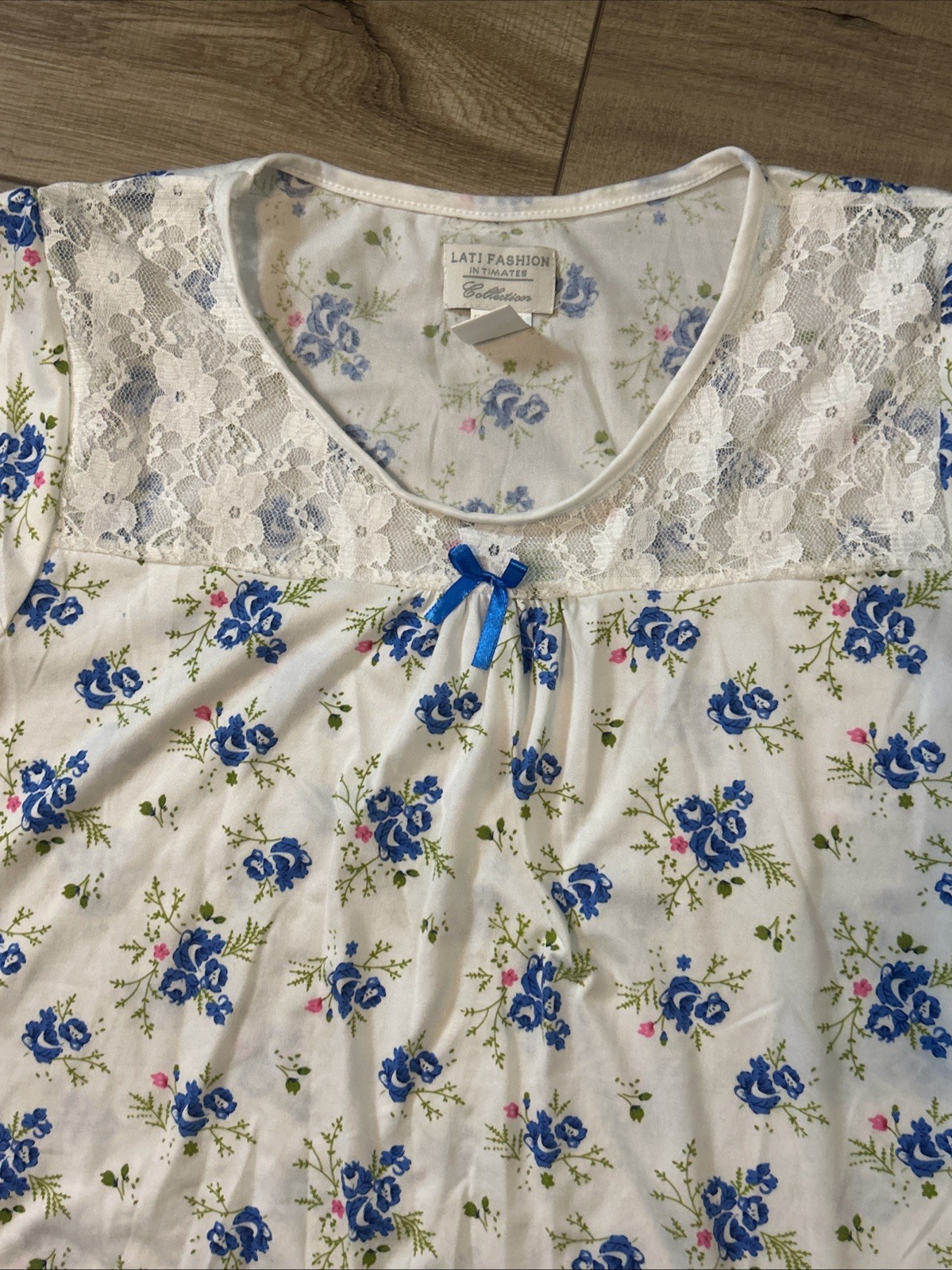 Vintage Lati Fashion Floral Night Gown Lace Details Blue Sleepwear Light Large