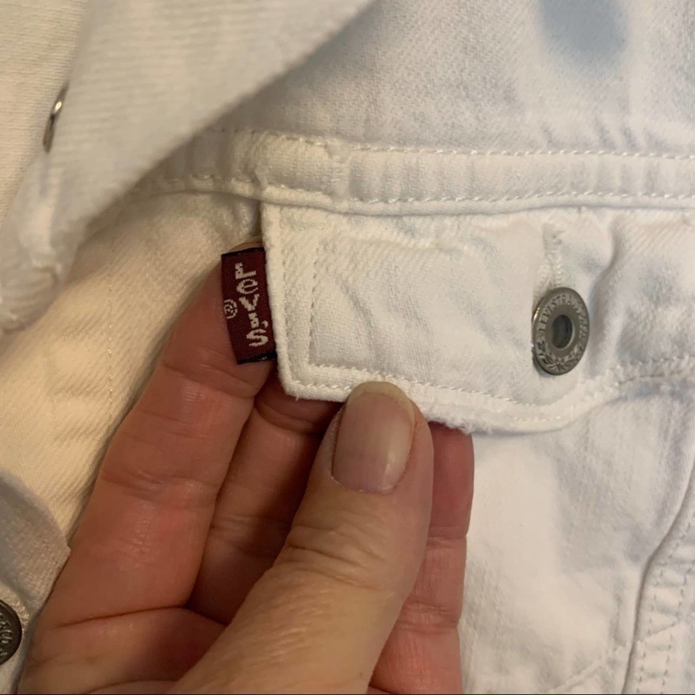 Levis Vintage Denim Trucker Jacket Womens Medium White Classic Button Front Coat