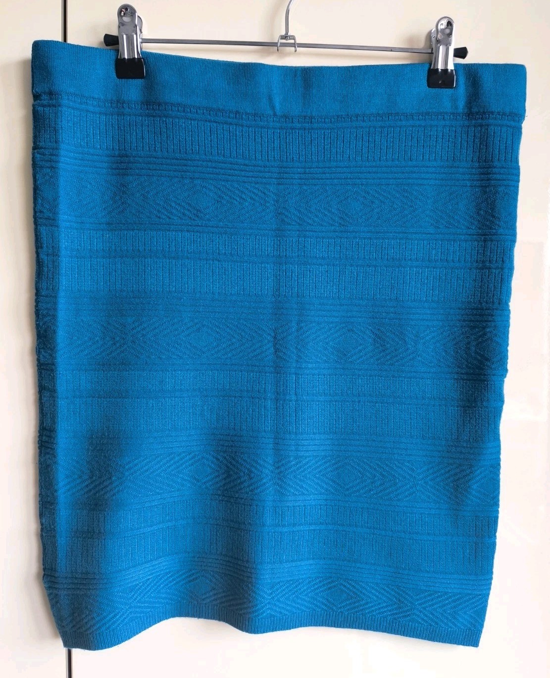 Vintage petrol color knitted pencil skirt