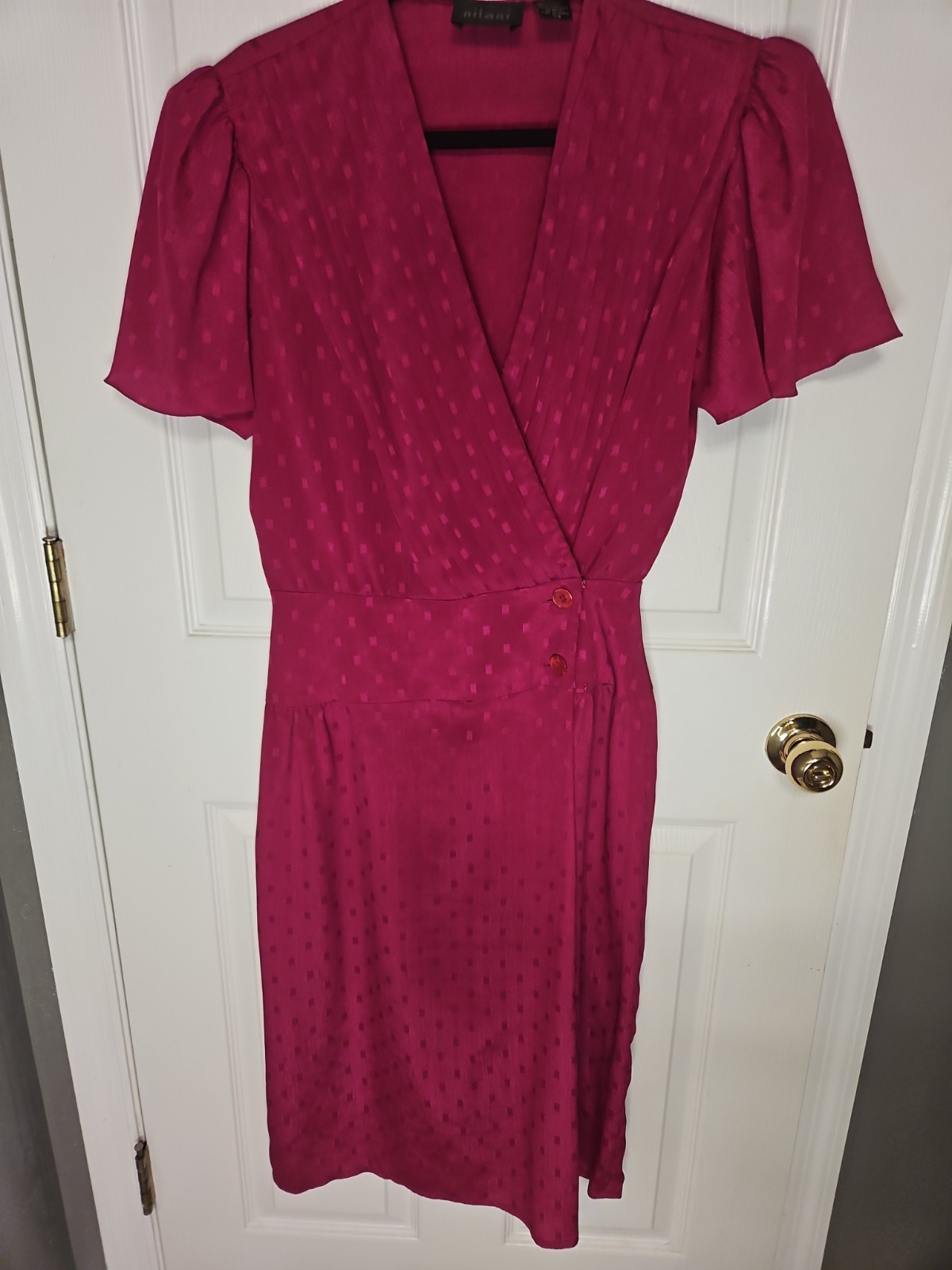 Vintage Nilani Fuscia 80s Dress Size 7/8 Puff Shoulder Silhouette