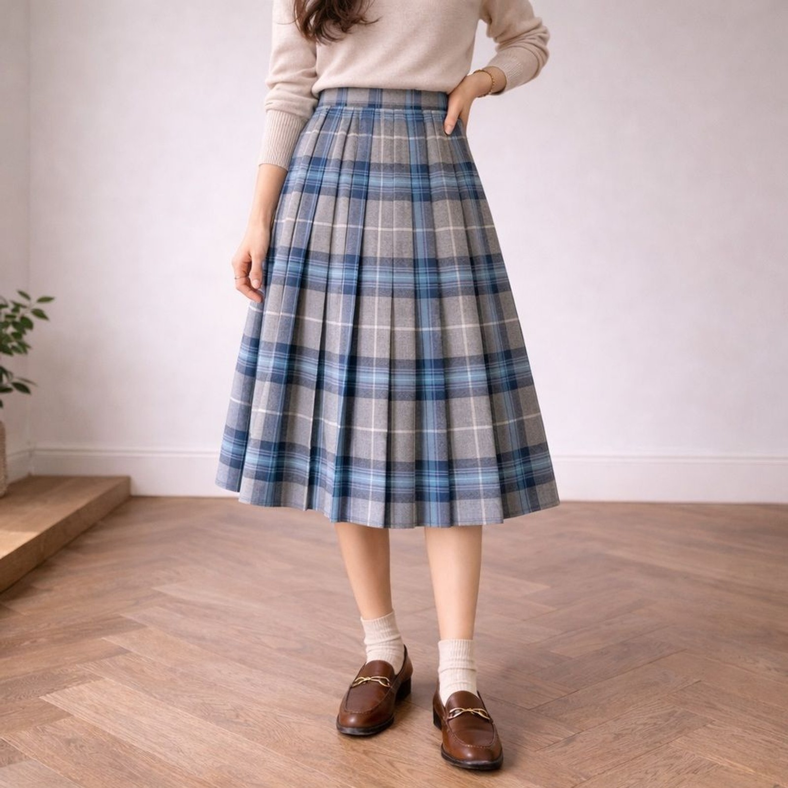 Vintage Moffat Weavers Blue Grey Tartan Wool Pleated Skirt Scotland Modern Sz 2