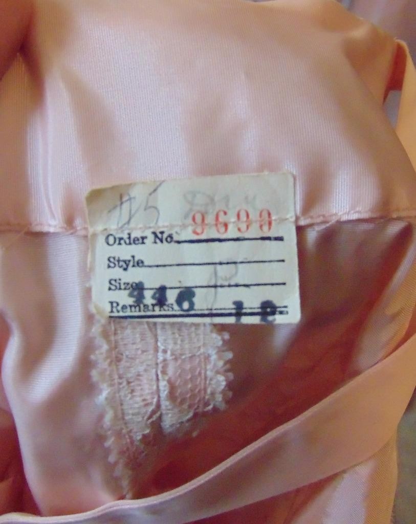VTG 50s Pink Chantilly Lace & Satin Dress Jacket & Crinoline Slip 26W