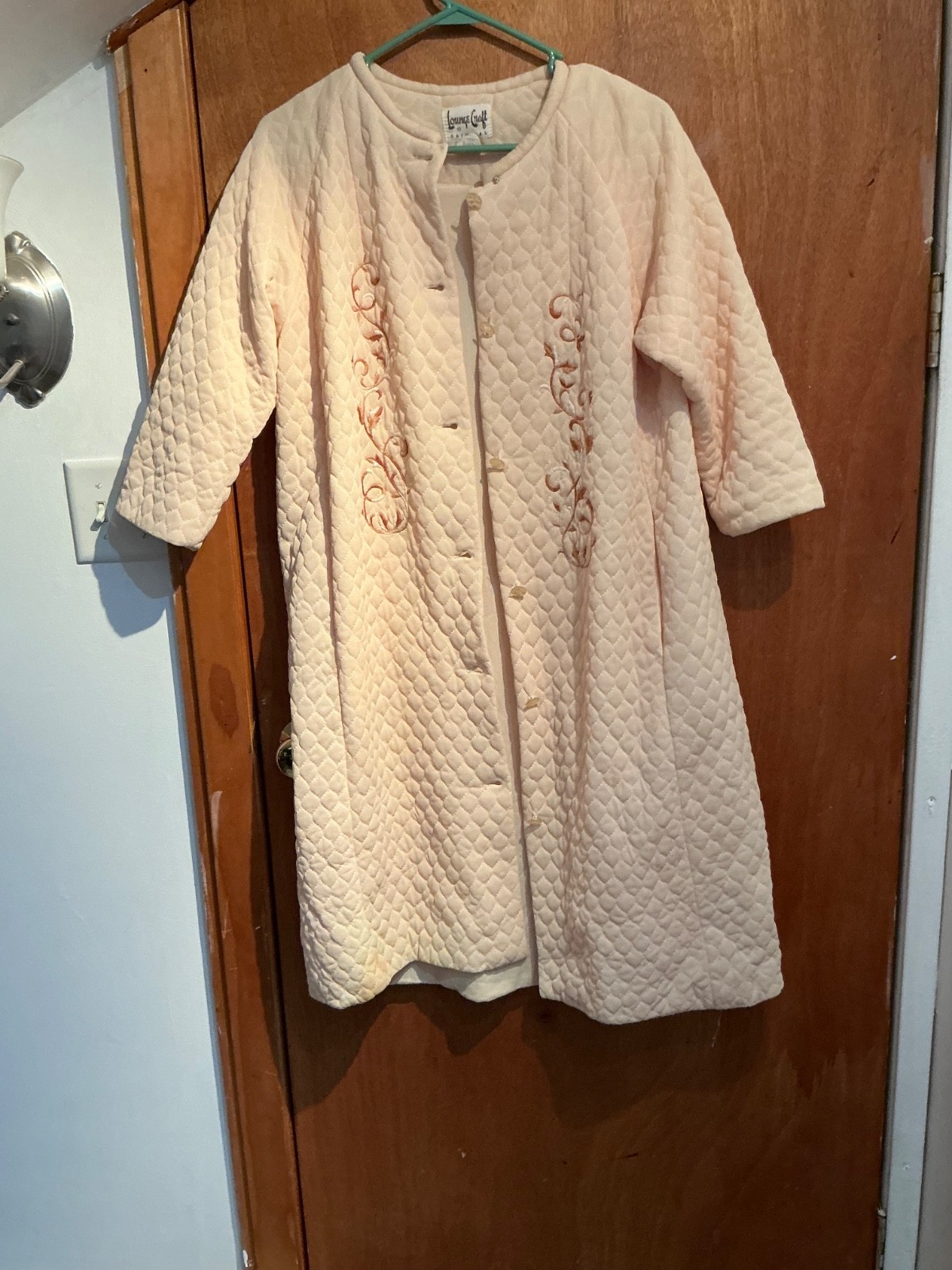Vintage Quilted Lounging Robe Pajamas Buttons Embroidered MODERN size 10–GOOD