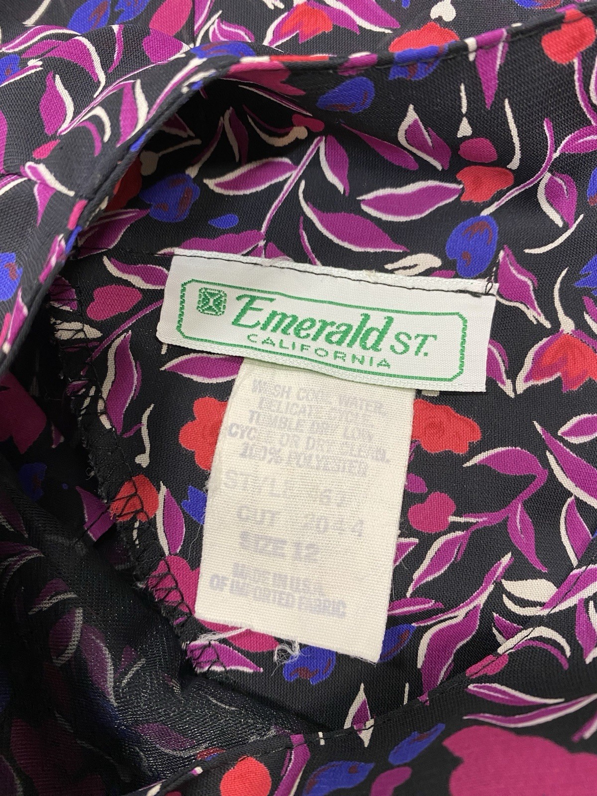 EMERALD ST. Vintage Dress SIZE LARGE purple red classic blouse elastic 80s 90s