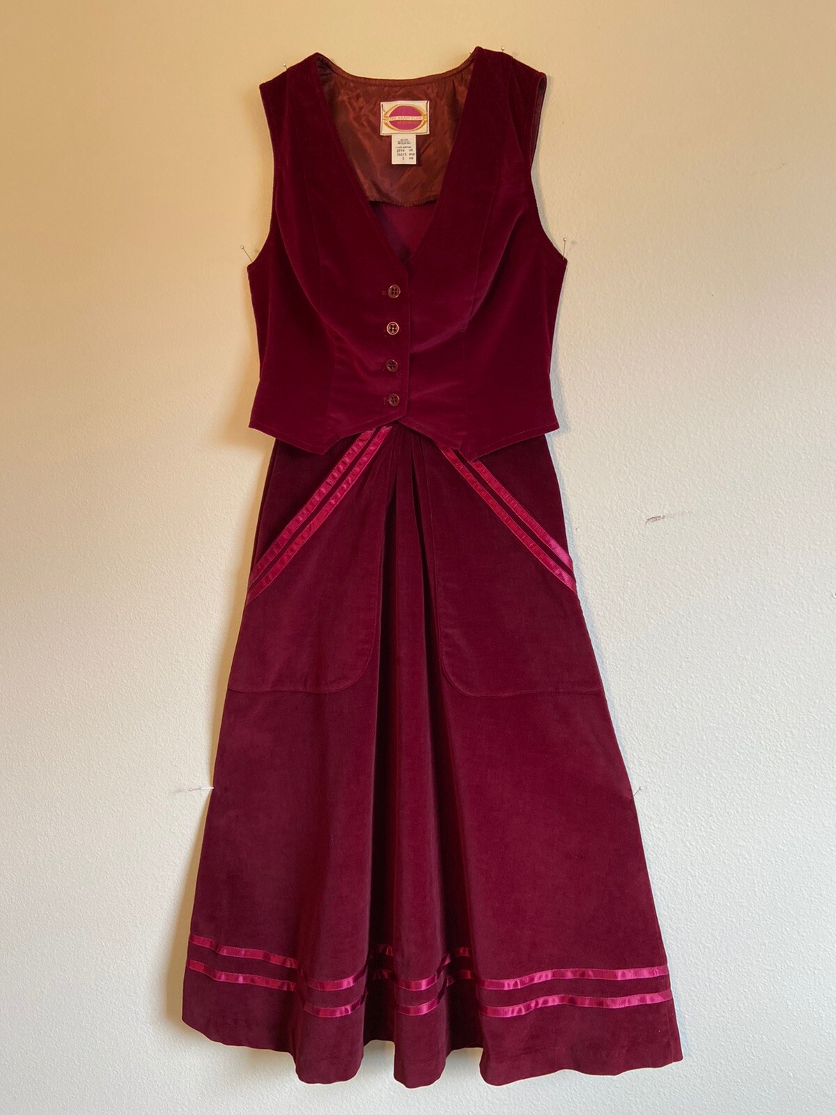 vintage 1970s Brass Plum By Nordstrom Burgundy Velvet Skirt And Vest size 5
