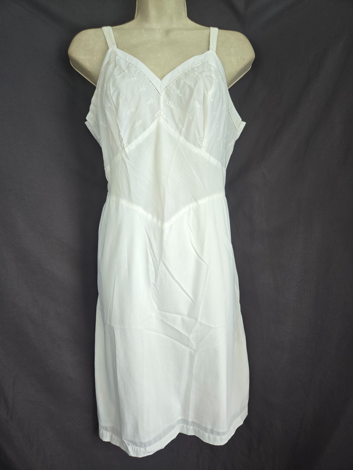 Vtg Komar White Eyelet Bust Modesty Skirt Full Dress Slip Nightgown Dacron 38