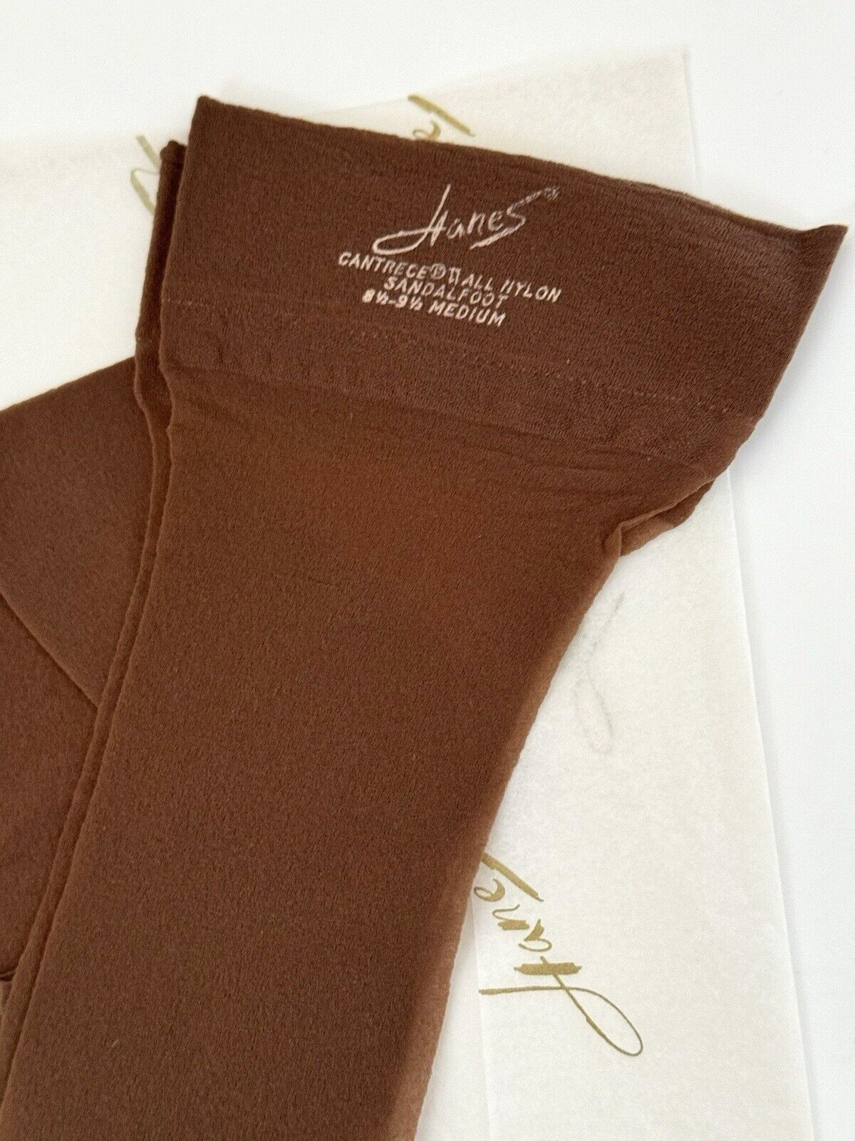 NOS Vintage HANES Cantrece II STOCKINGS Sandalfoot 220 M 8.5-9.5 Pantyhose BEIGE