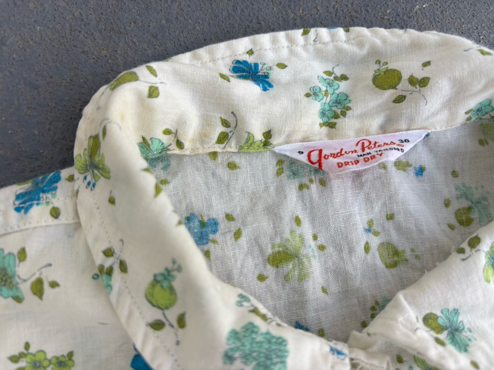 VTG 1950s Gordon Peters Sleeveless Floral Button -up.housewife Style.small