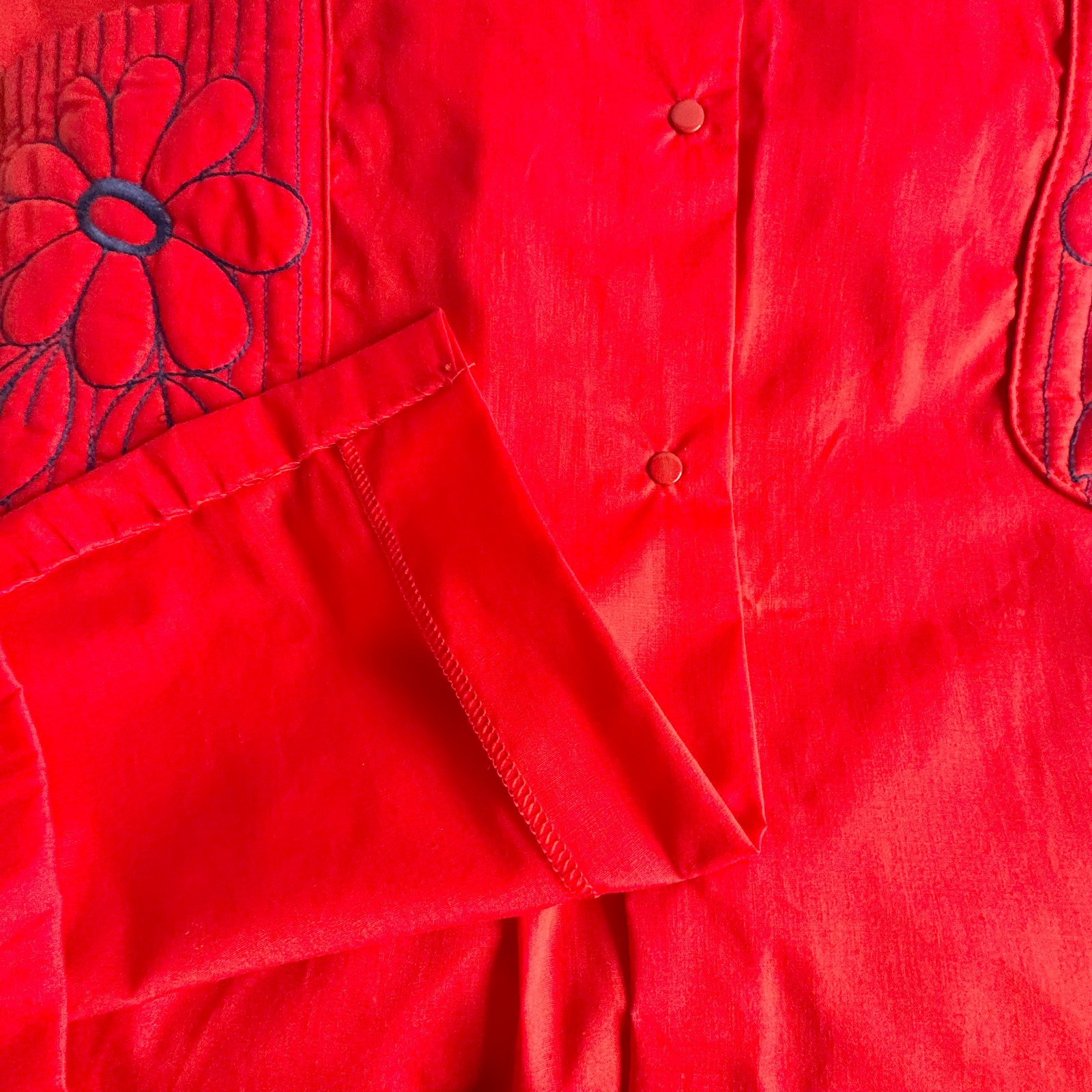 Vintage 1960s Springmaid Red Housecoat Dress Embroidered Pockets NOS NWT