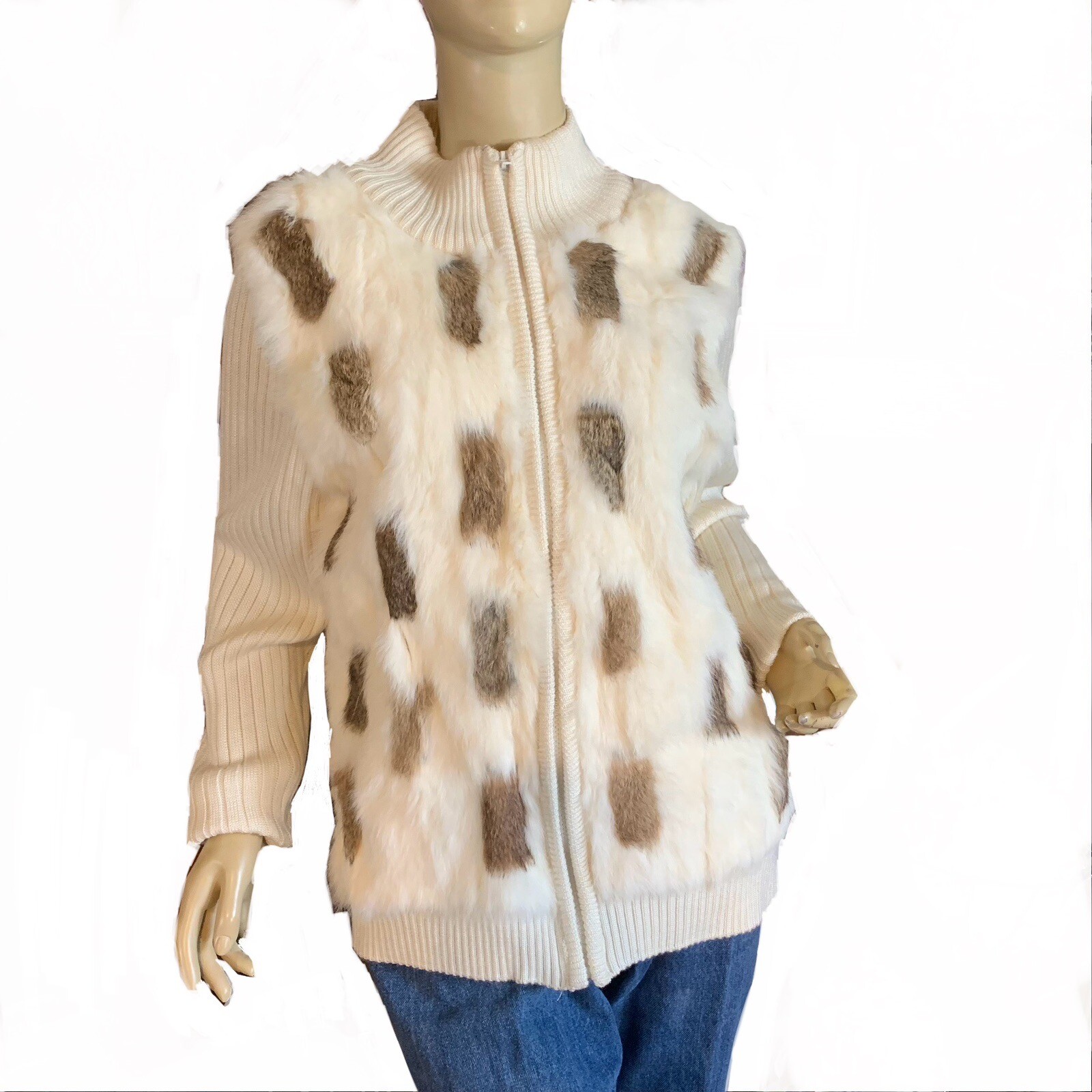 VINTAGE CIRCA 1990’S ROCHELLE CREAM KNIT & RABBIT FUR ZIPPER FRONT SWEATER SZ LG