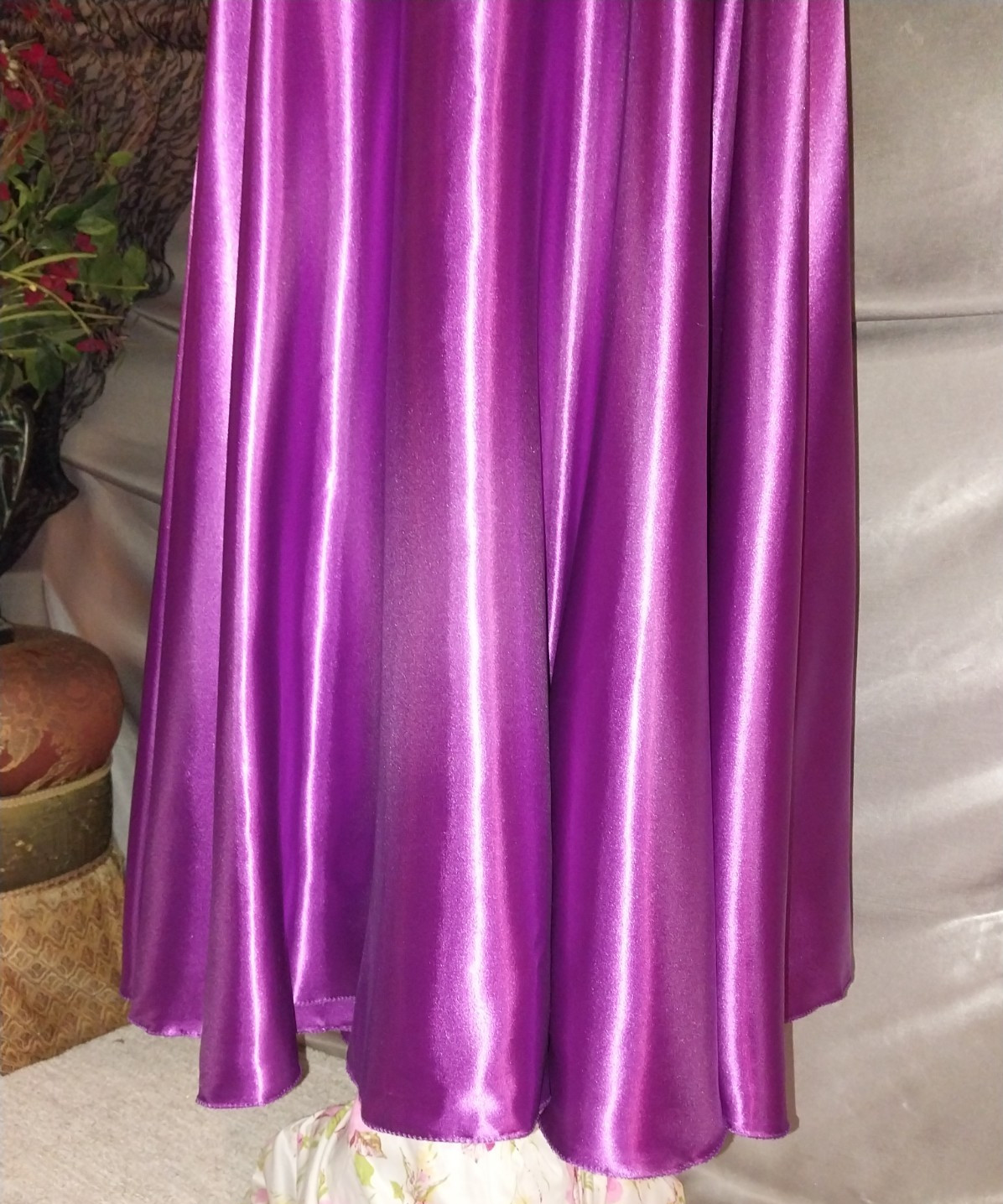 VTG SATIN LIQUID ORCHID GRAND SWEEP TWIRLY FLARE SKIRT SHINY GLOSSY LUXE SML NEW
