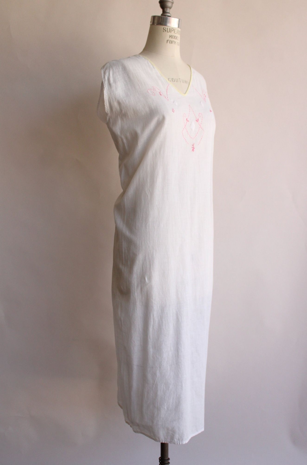 Vintage 1910s 1920s Nightgown, Volup Size Antique White Cotton Embroidered