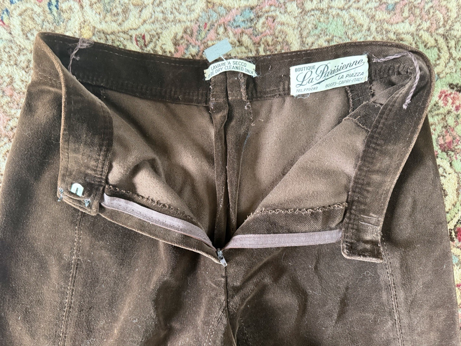 Vintage 1970’s La Parisienne La Piazza Chocolate Brown Velvet Bell Bottom XS