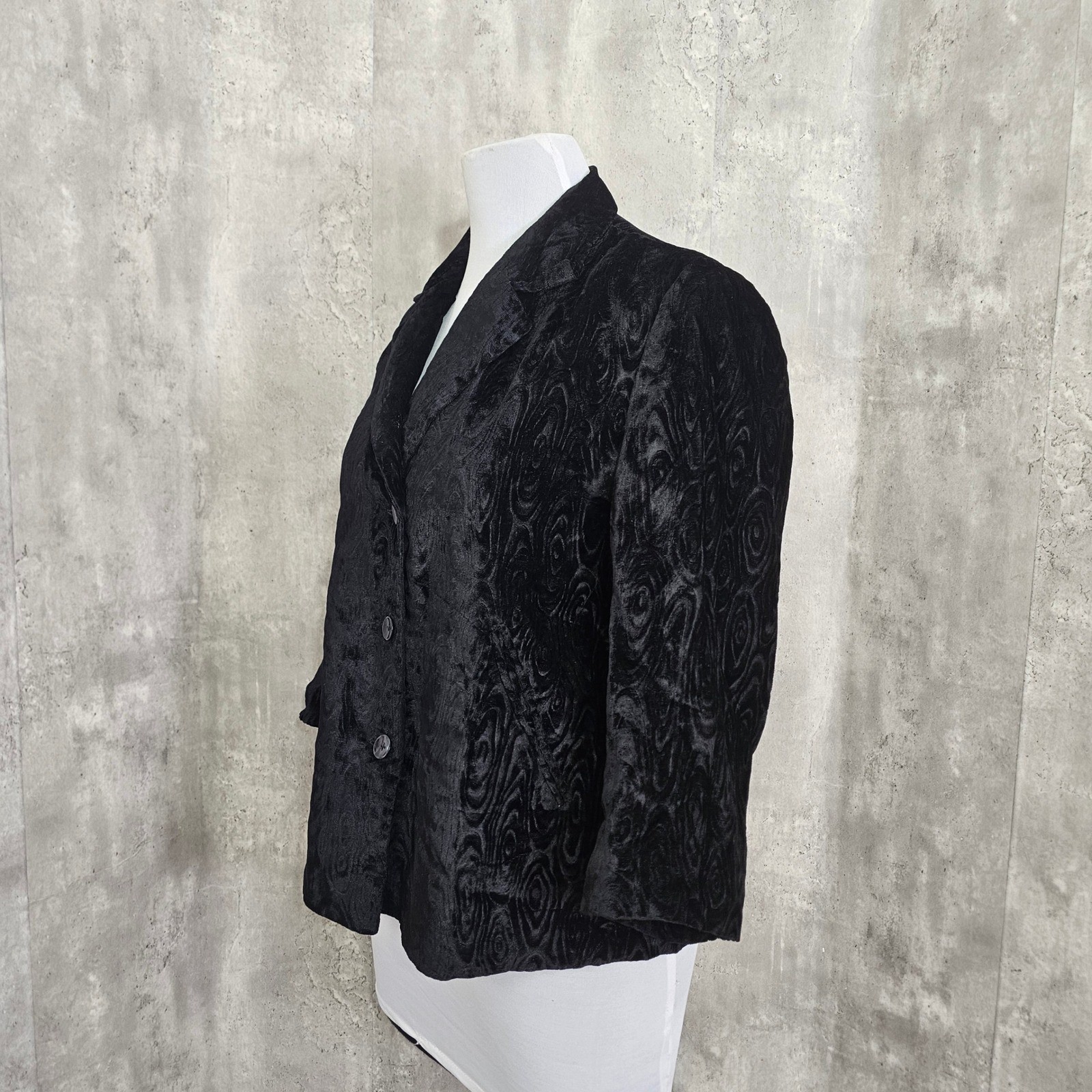 Vintage Black Embossed Velvet Jacket Womens L Gothic Witchy Evening Coat