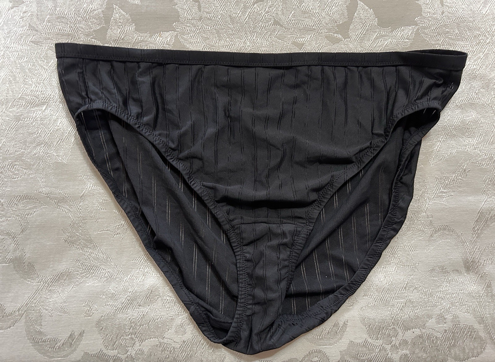 Vtg WARNER’S Unmentionables 01677 Polyester Striped 9/2XL Black Brief Panties