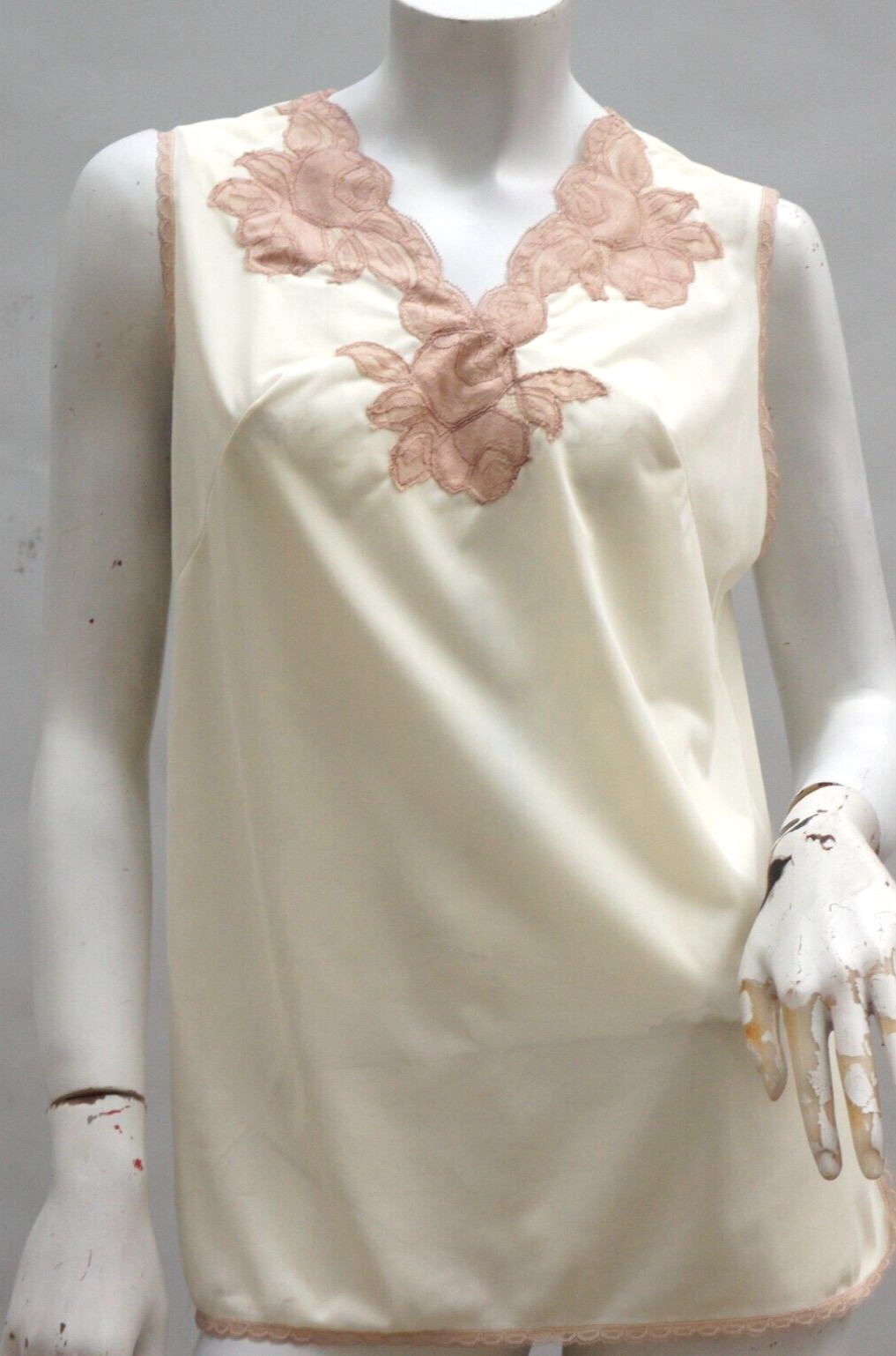 Vintage Lace Trim Nylon Slip Cami Top Medium M USA Made Pajama Lingerie Camisole
