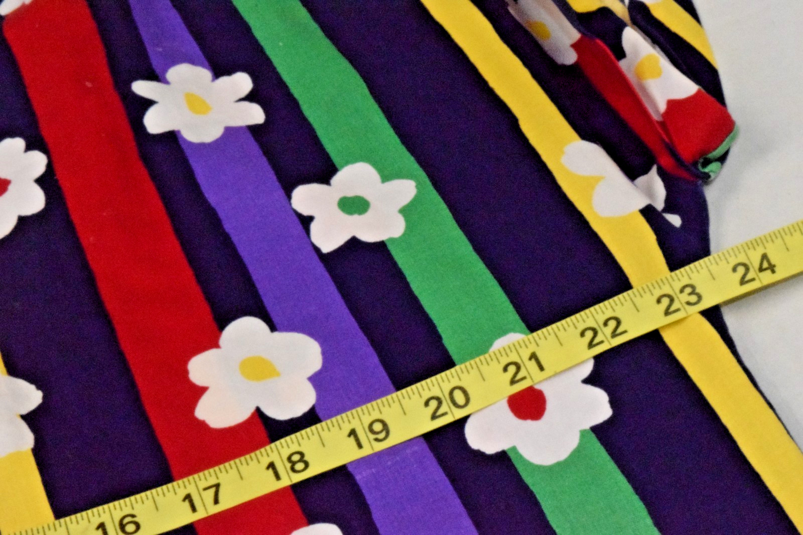 Vintage Top AM Casuals One Size 80s Rainbow Stripe Daisy Collared Tunic Top