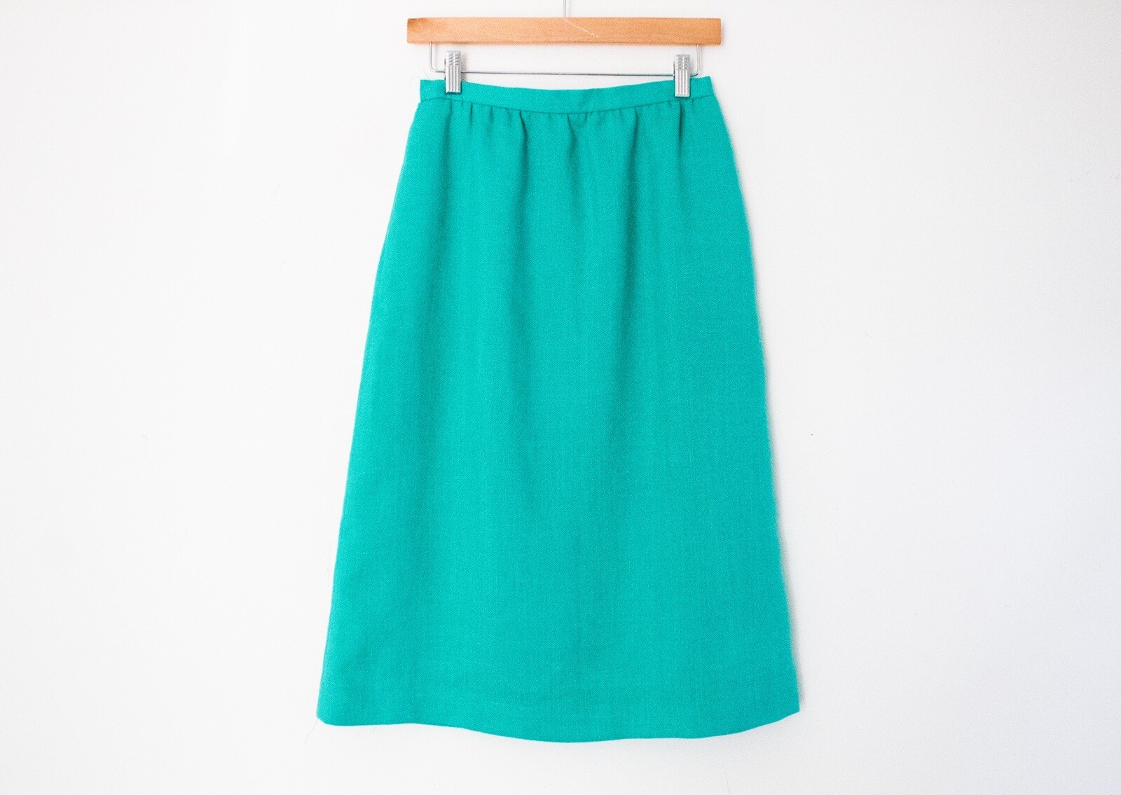 Field’s Choice | Vintage 80’s/90’s Turquoise Minimalist A-Line Skirt | Size 10