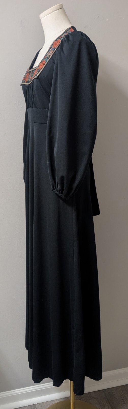 Vintage 70’s Empire California Holiday Jersey Maxi Boho Dress Tapestry Trim XS/S